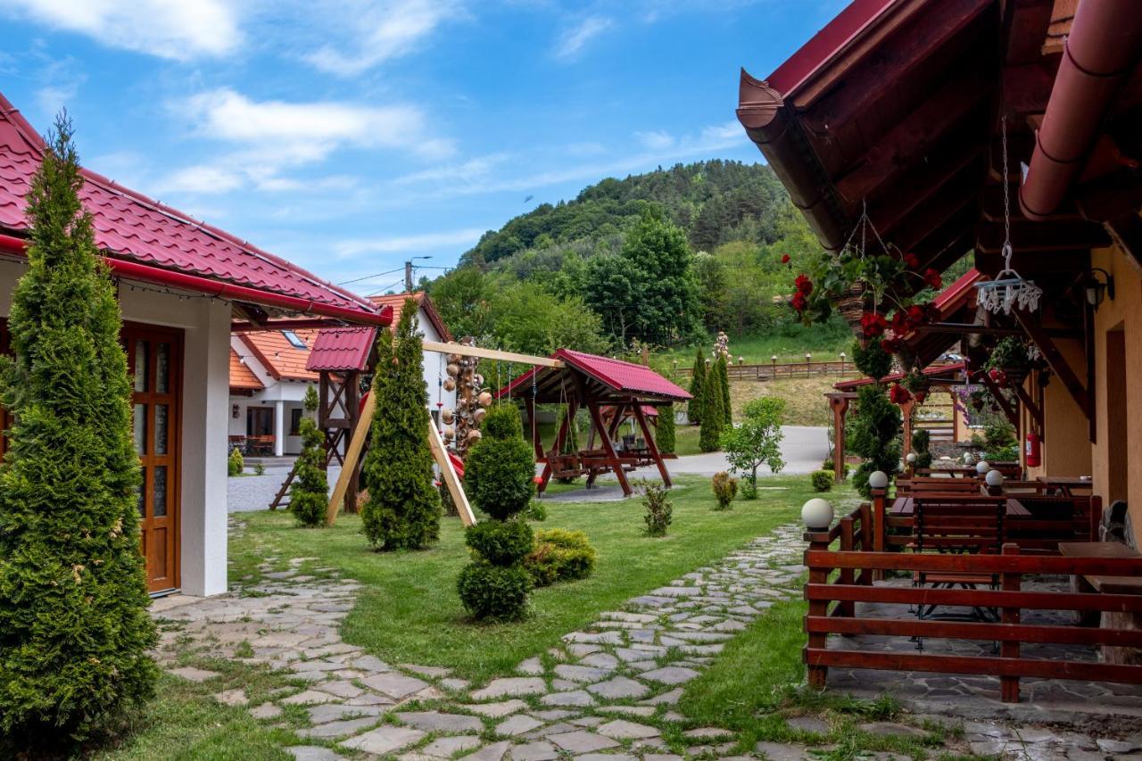 Patakmenti Panzio Spa Corund  Ngoại thất bức ảnh