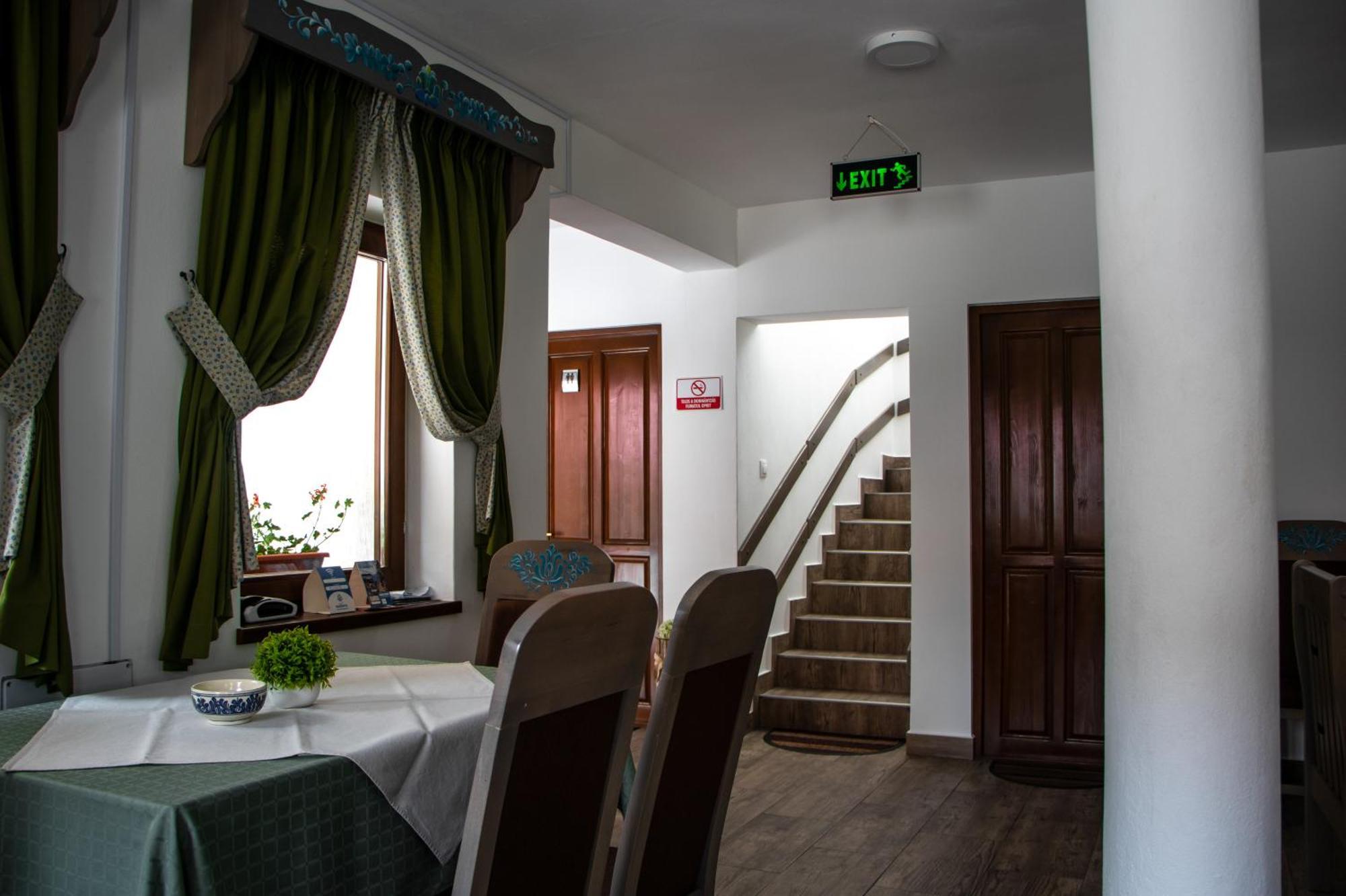 Patakmenti Panzio Spa Corund  Ngoại thất bức ảnh
