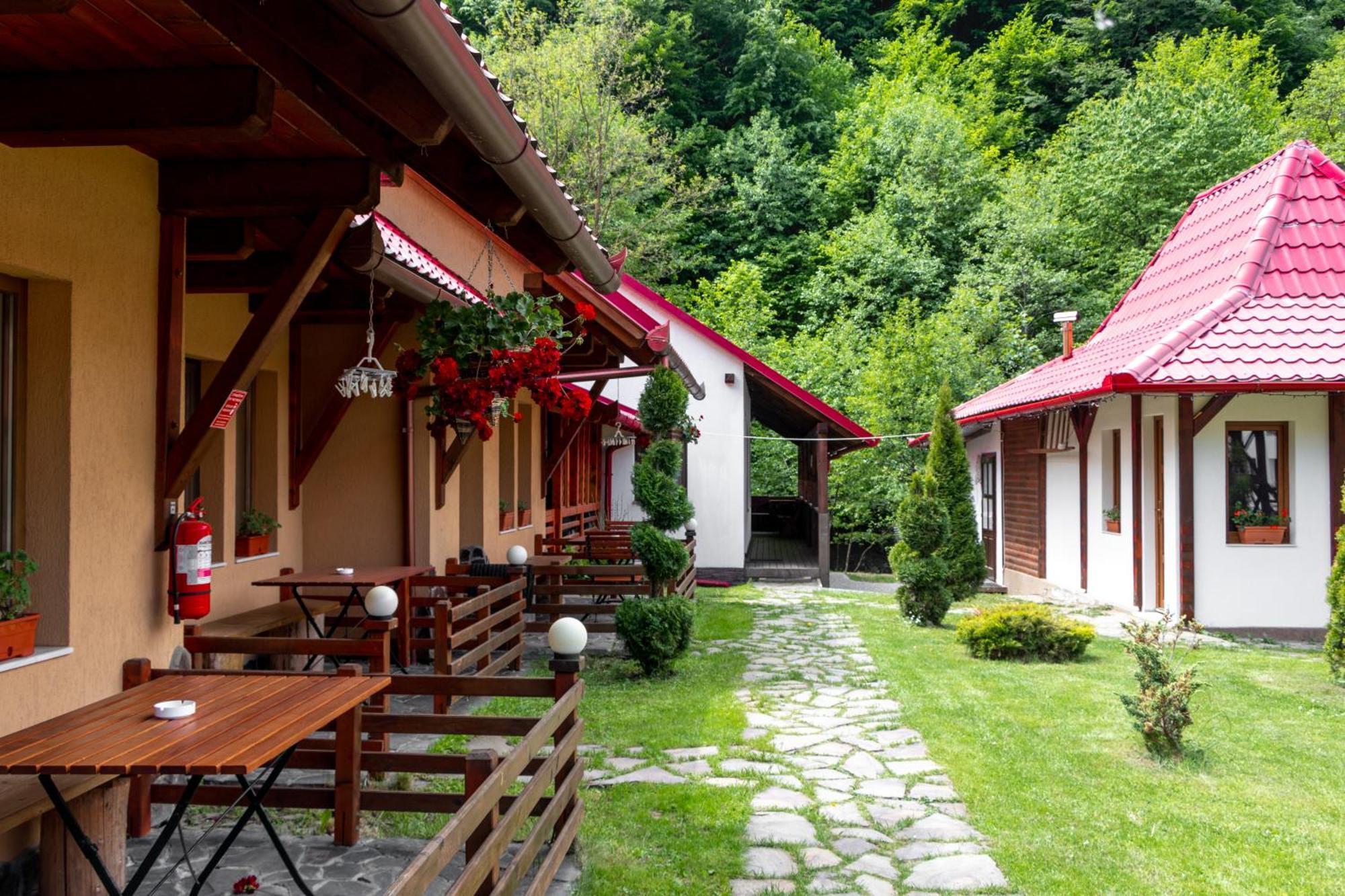 Patakmenti Panzio Spa Corund  Ngoại thất bức ảnh